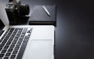 西甲冷门夜！巴列卡诺3-0横扫马竞，保级队逆袭逃出生天，床单军跌出前三